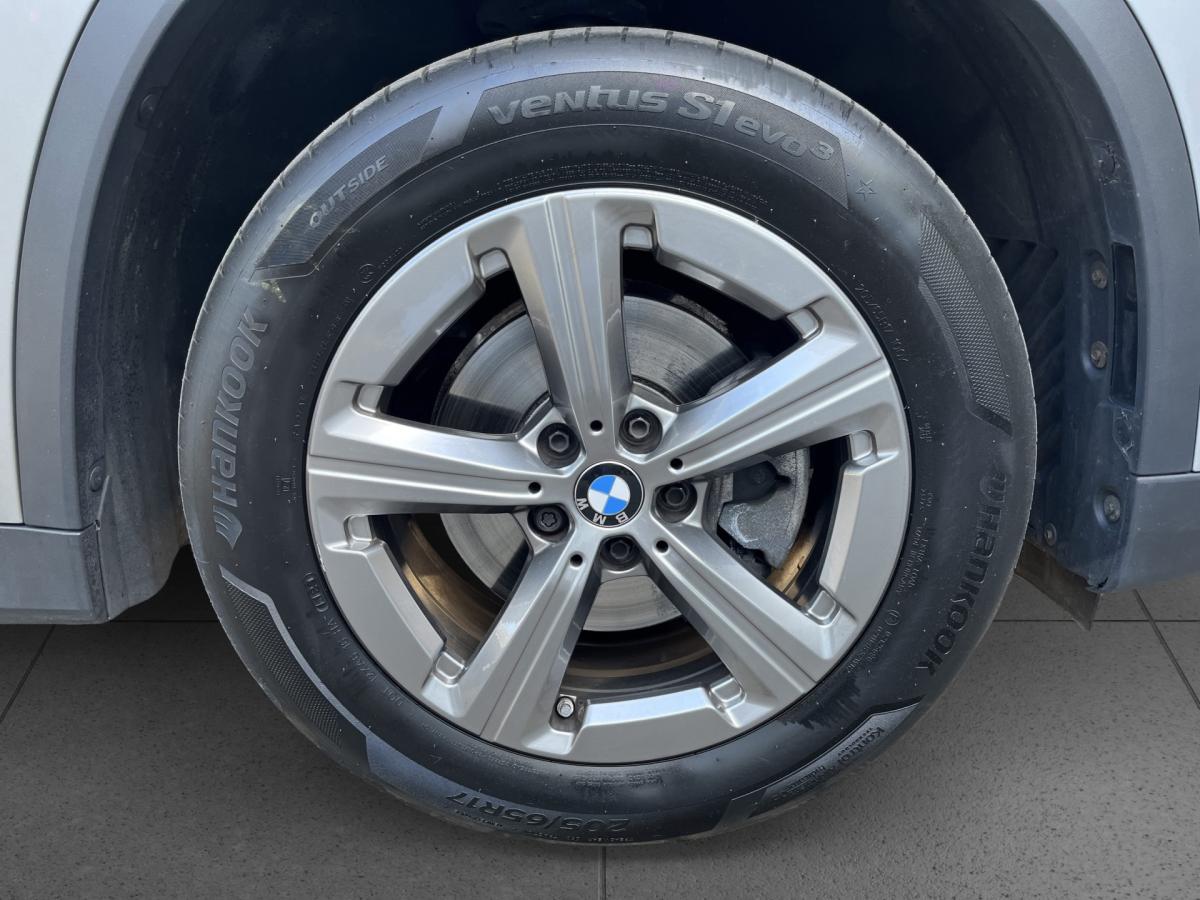 Originalaufnahme des Fahrzeugs Originalaufnahme des Fahrzeugs