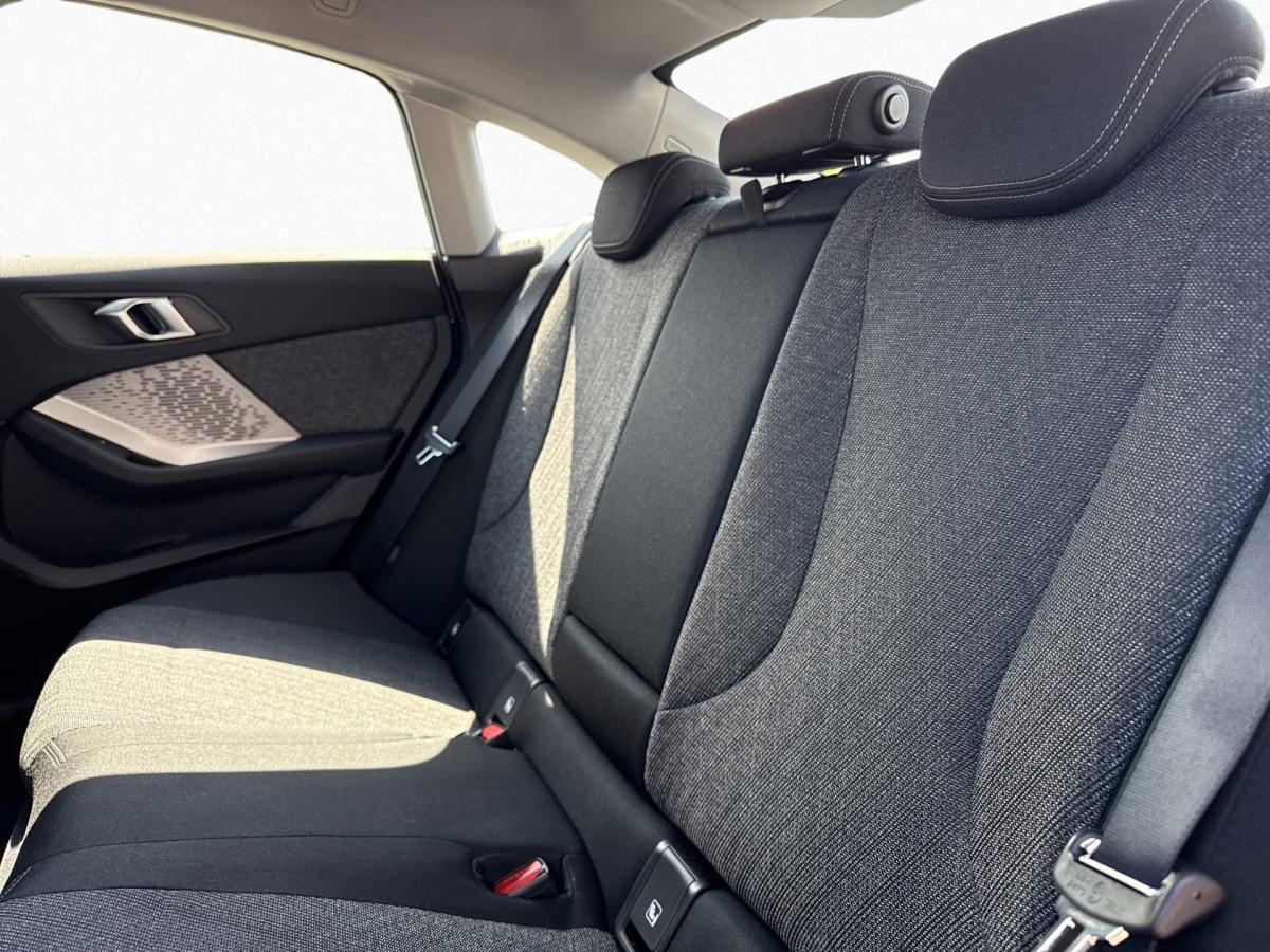 Originalaufnahme des Fahrzeugs Originalaufnahme des Fahrzeugs