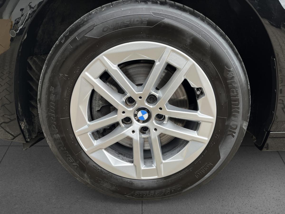 Originalaufnahme des Fahrzeugs Originalaufnahme des Fahrzeugs
