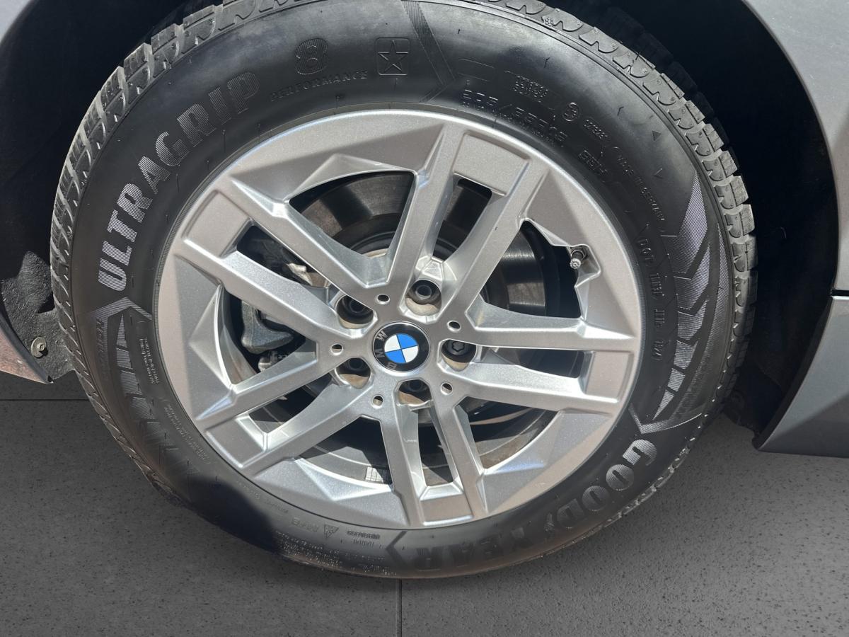 Originalaufnahme des Fahrzeugs Originalaufnahme des Fahrzeugs