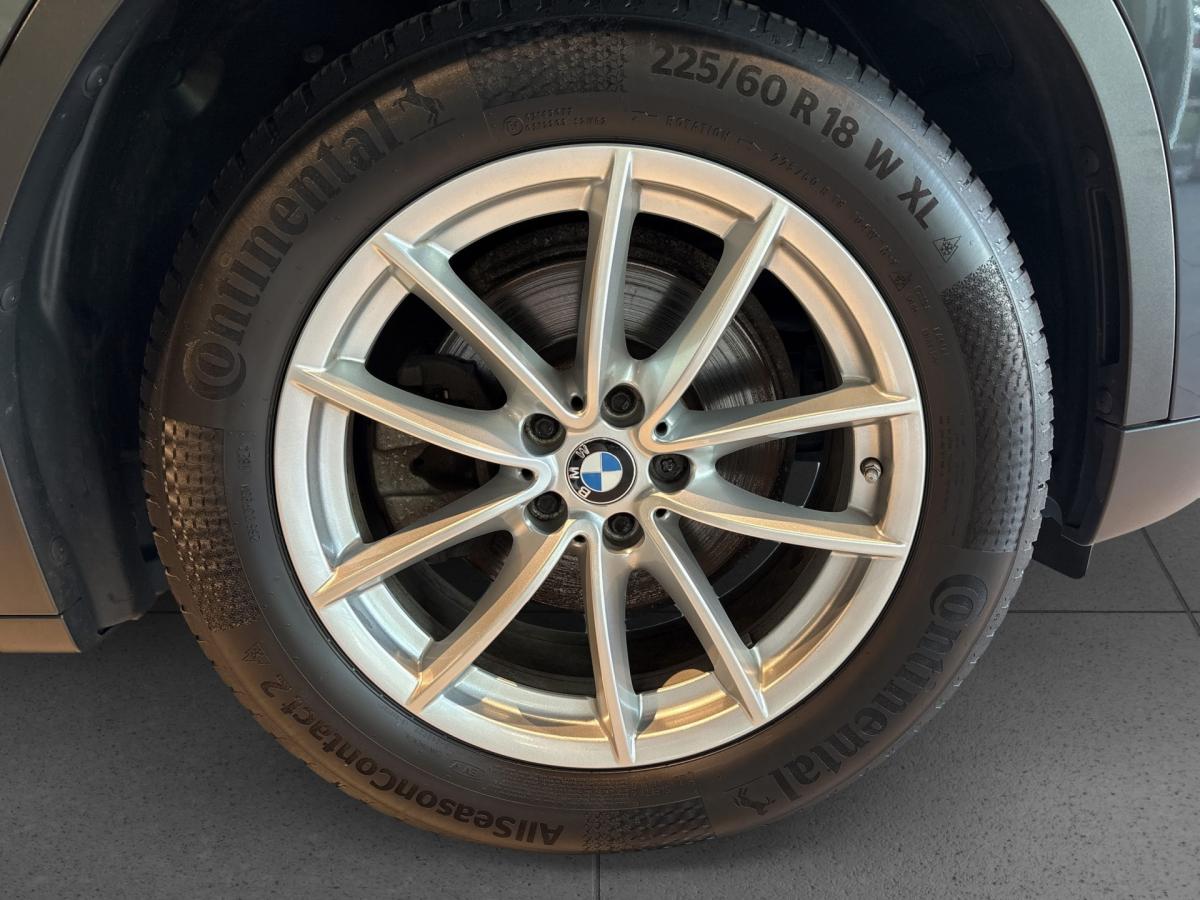 Originalaufnahme des Fahrzeugs Originalaufnahme des Fahrzeugs
