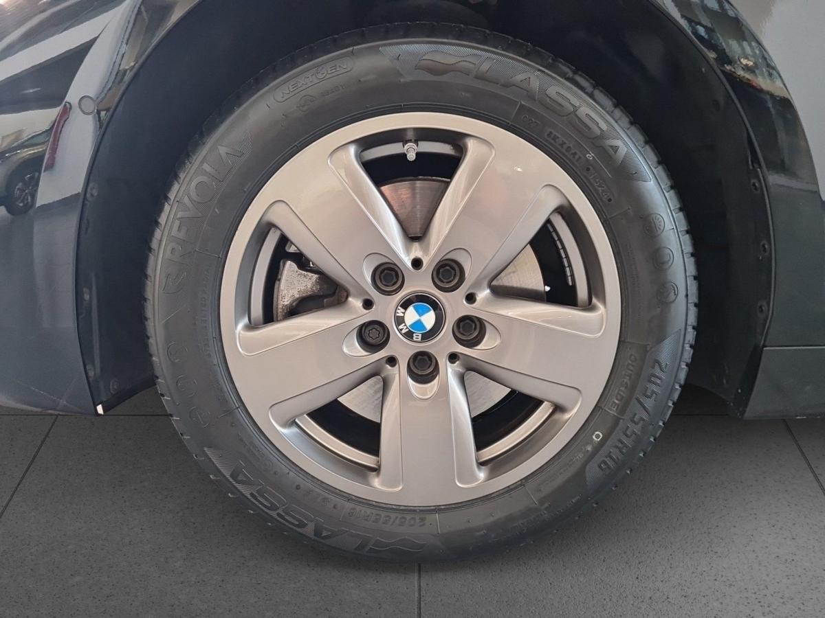 Originalaufnahme des Fahrzeugs Originalaufnahme des Fahrzeugs