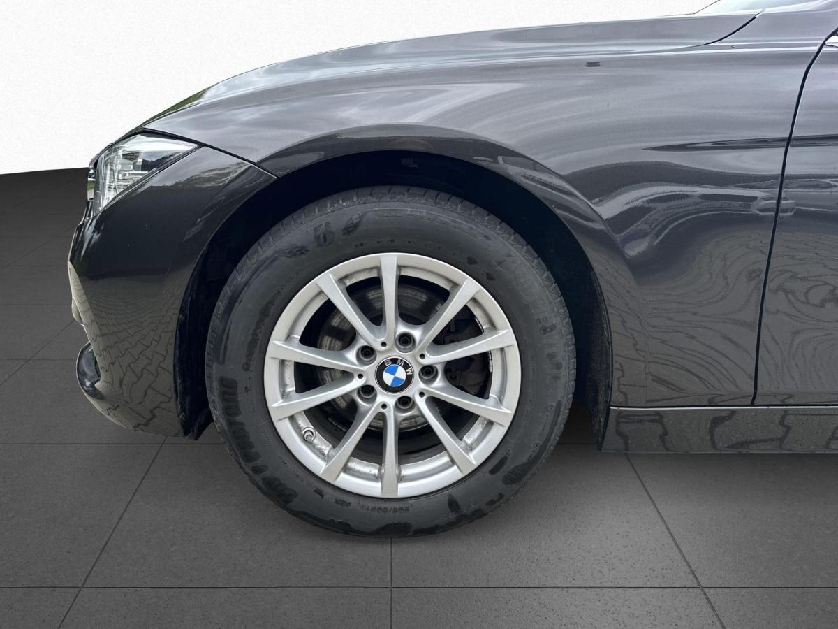 Originalaufnahme des Fahrzeugs Originalaufnahme des Fahrzeugs