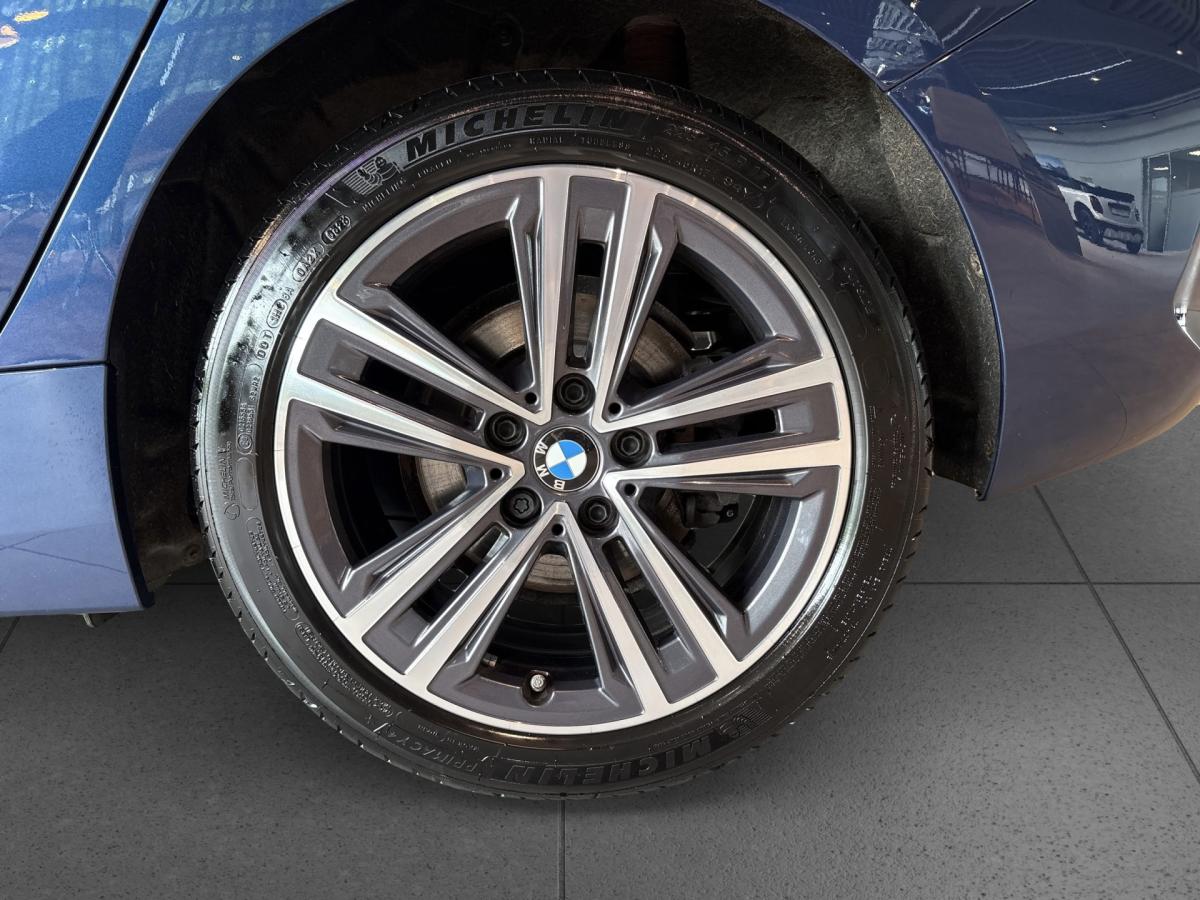 Originalaufnahme des Fahrzeugs Originalaufnahme des Fahrzeugs