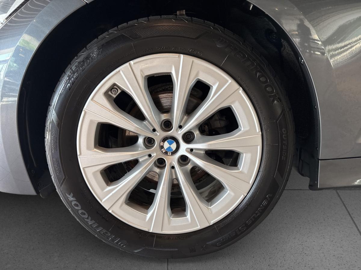 Originalaufnahme des Fahrzeugs Originalaufnahme des Fahrzeugs