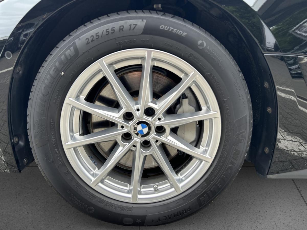 Originalaufnahme des Fahrzeugs Originalaufnahme des Fahrzeugs
