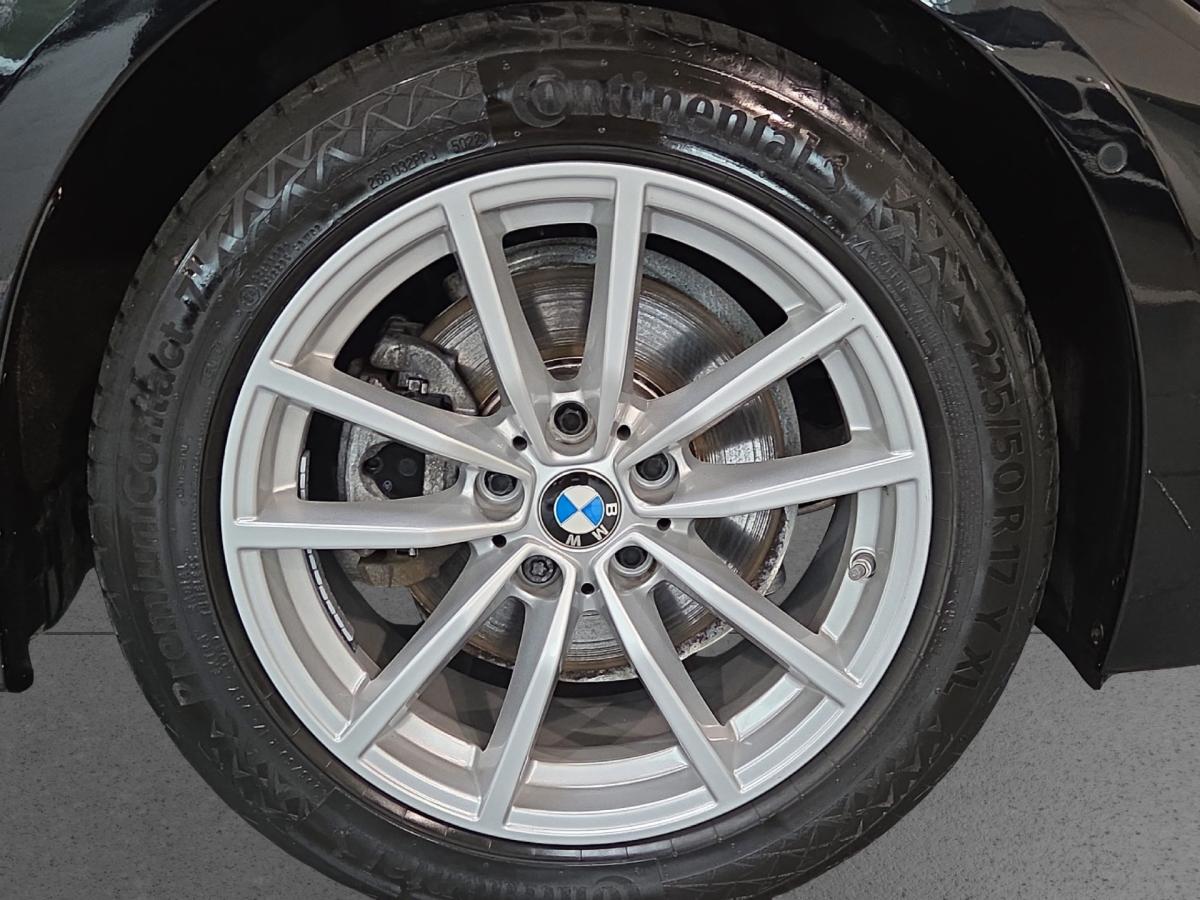Originalaufnahme des Fahrzeugs Originalaufnahme des Fahrzeugs
