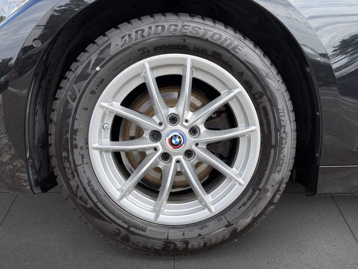 Originalaufnahme des Fahrzeugs Originalaufnahme des Fahrzeugs