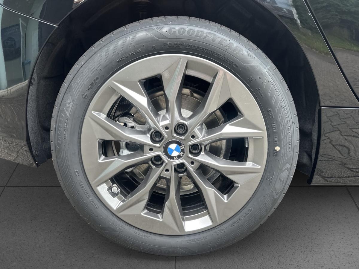 Originalaufnahme des Fahrzeugs Originalaufnahme des Fahrzeugs