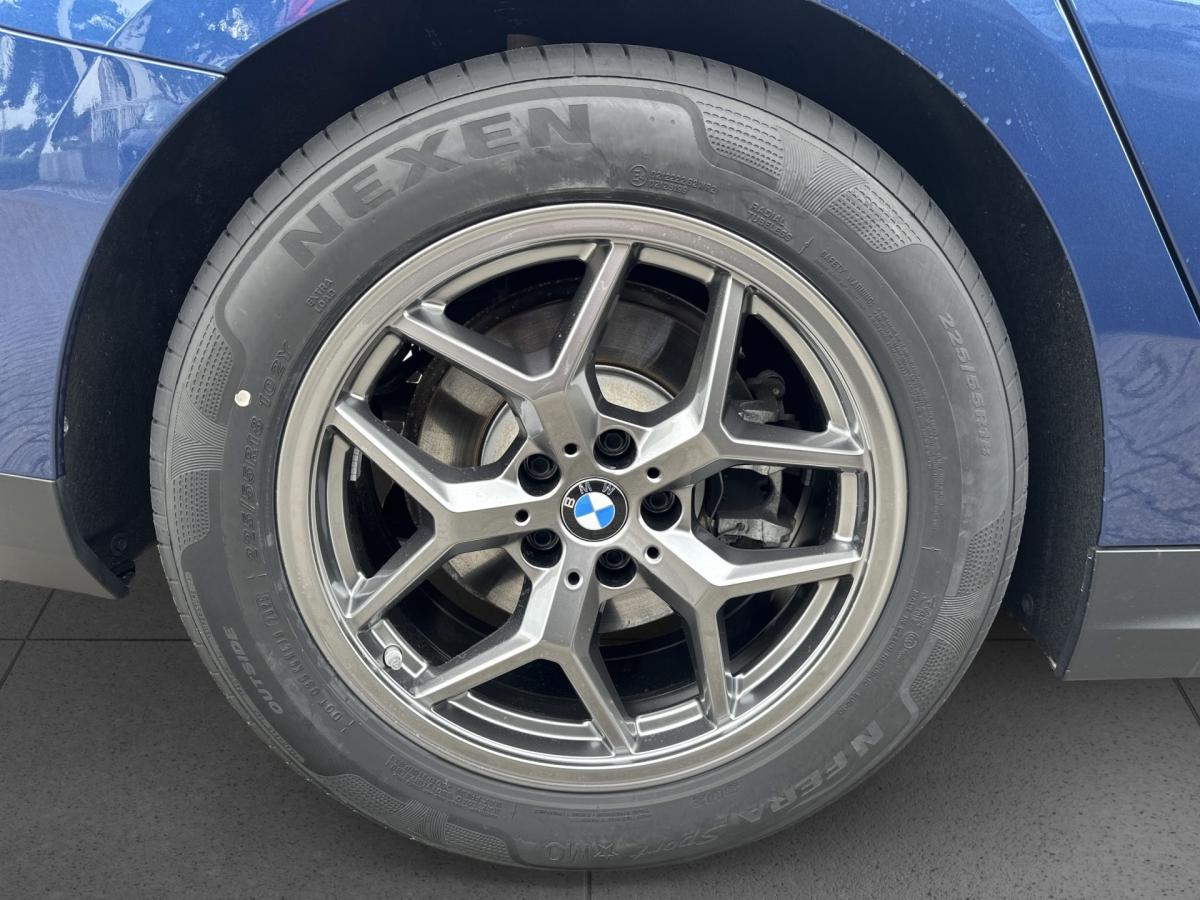 Originalaufnahme des Fahrzeugs Originalaufnahme des Fahrzeugs