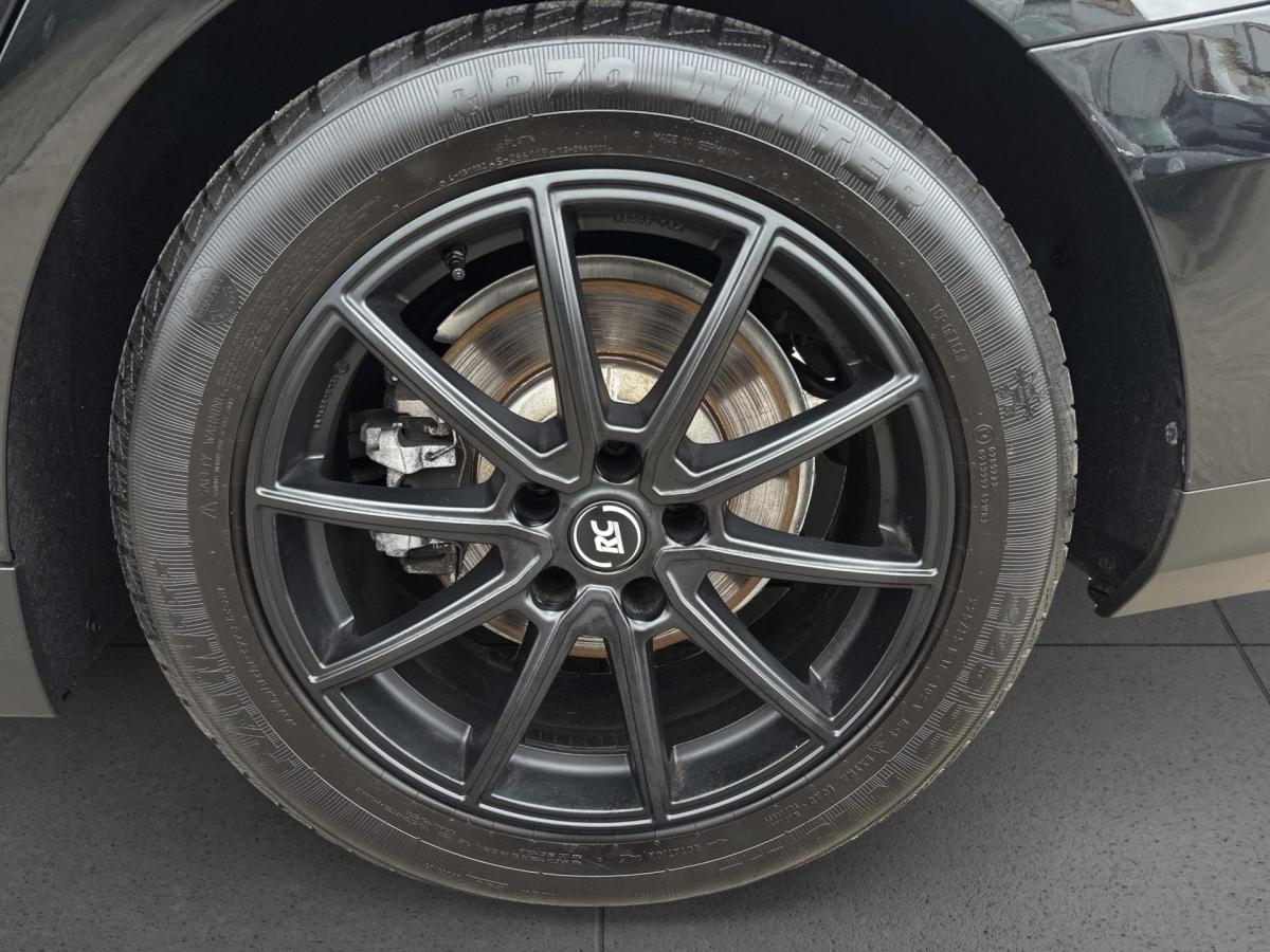 Originalaufnahme des Fahrzeugs Originalaufnahme des Fahrzeugs