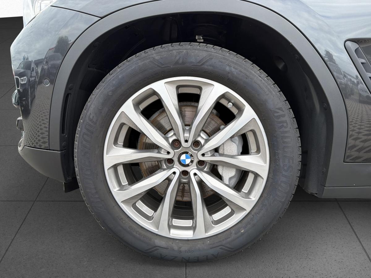 Originalaufnahme des Fahrzeugs Originalaufnahme des Fahrzeugs