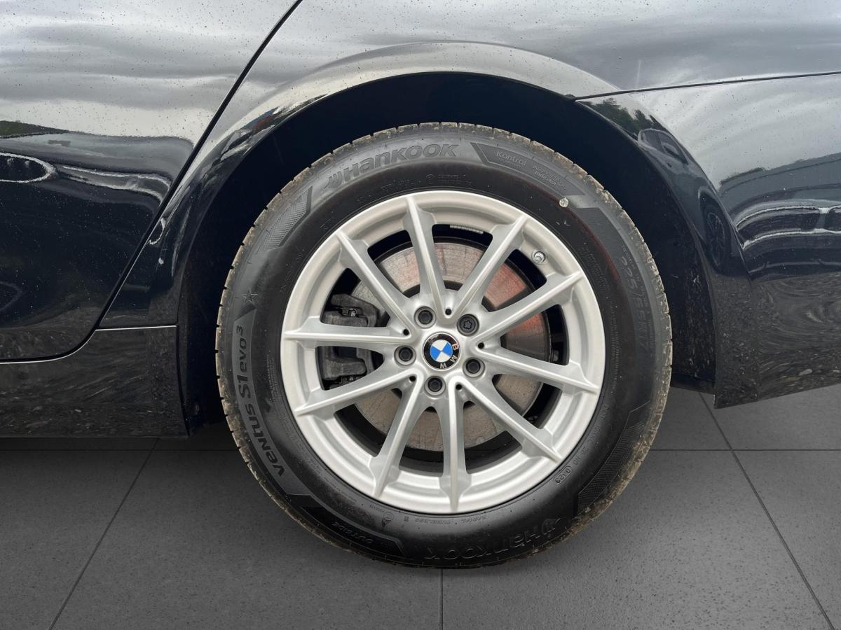 Originalaufnahme des Fahrzeugs Originalaufnahme des Fahrzeugs