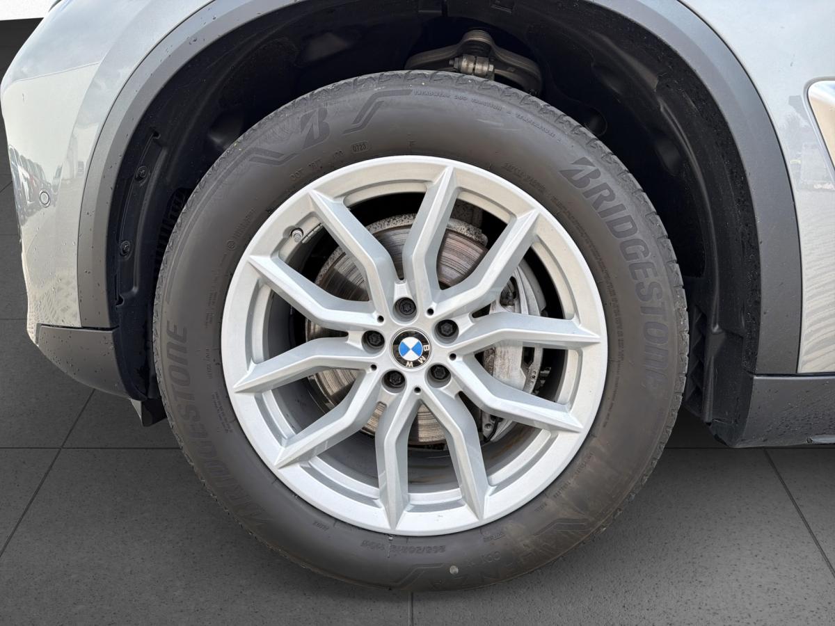 Originalaufnahme des Fahrzeugs Originalaufnahme des Fahrzeugs