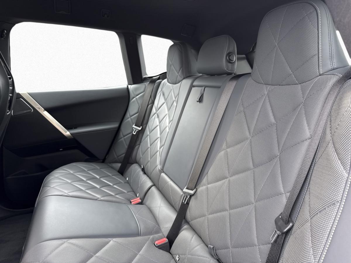 Originalaufnahme des Fahrzeugs Originalaufnahme des Fahrzeugs