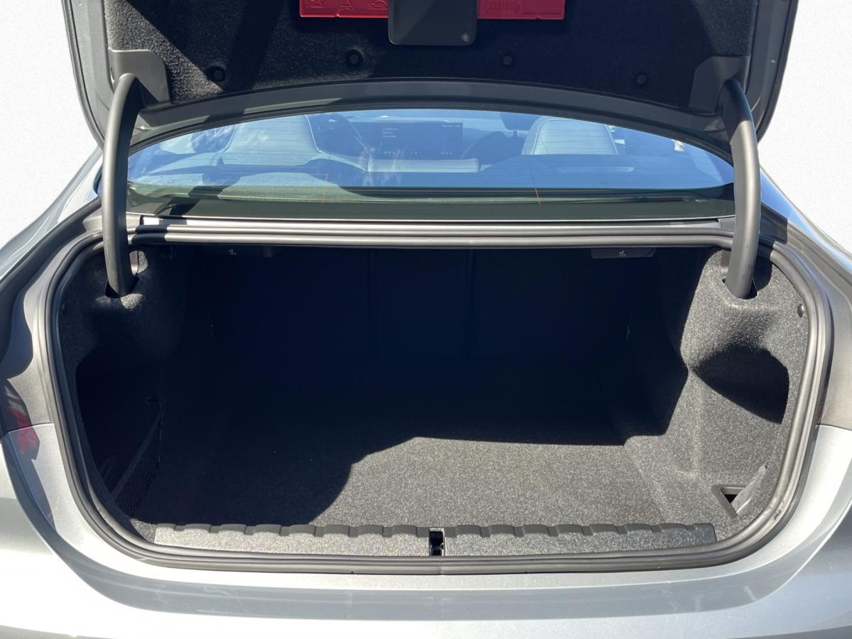 BMW 420i Coupe von hinten in Grau