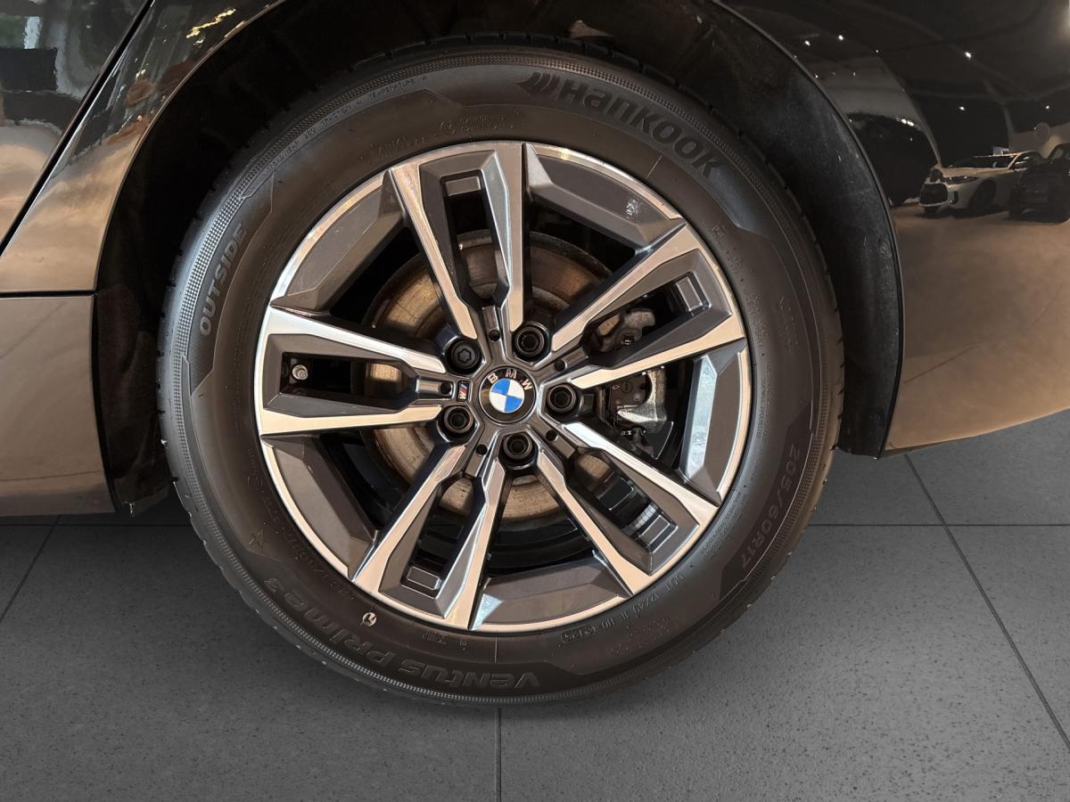Originalaufnahme des Fahrzeugs Originalaufnahme des Fahrzeugs