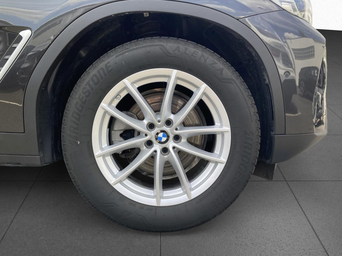Originalaufnahme des Fahrzeugs Originalaufnahme des Fahrzeugs