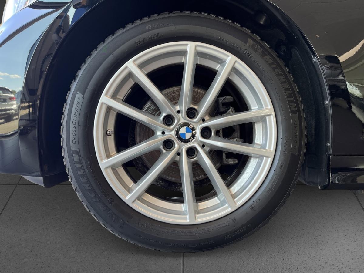 Originalaufnahme des Fahrzeugs Originalaufnahme des Fahrzeugs