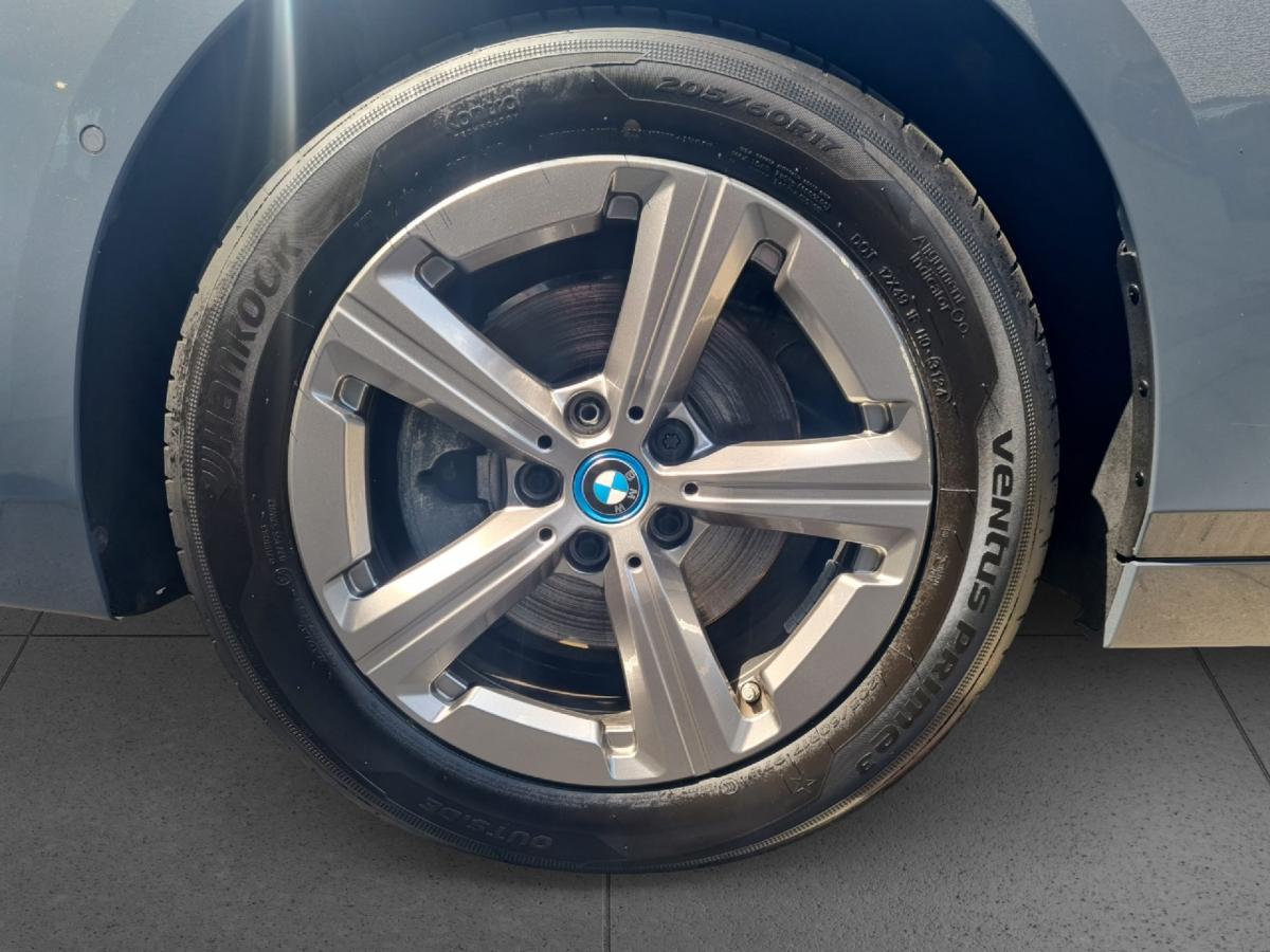 Originalaufnahme des Fahrzeugs Originalaufnahme des Fahrzeugs