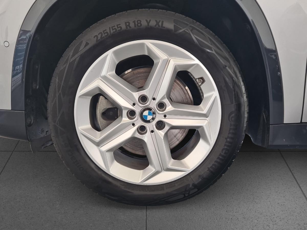 Originalaufnahme des Fahrzeugs Originalaufnahme des Fahrzeugs