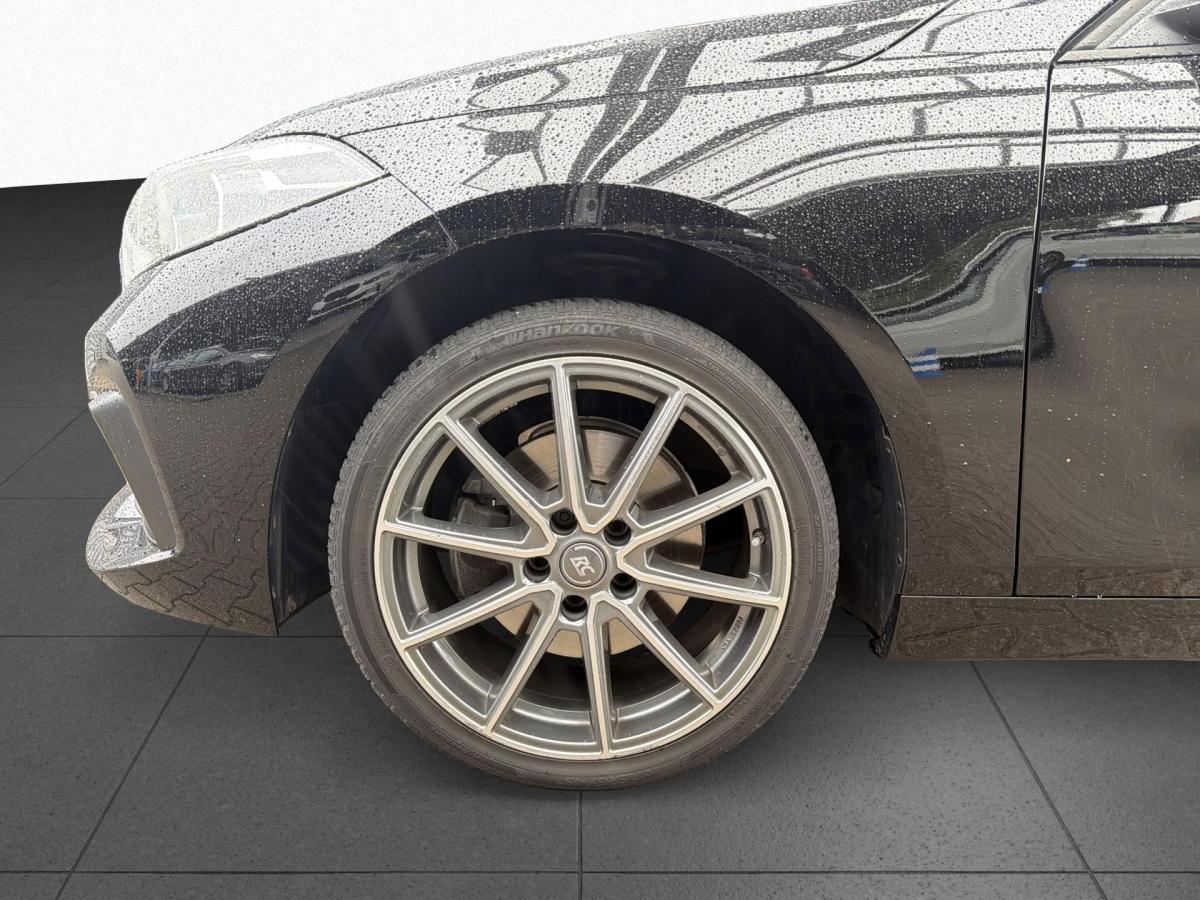 Originalaufnahme des Fahrzeugs Originalaufnahme des Fahrzeugs