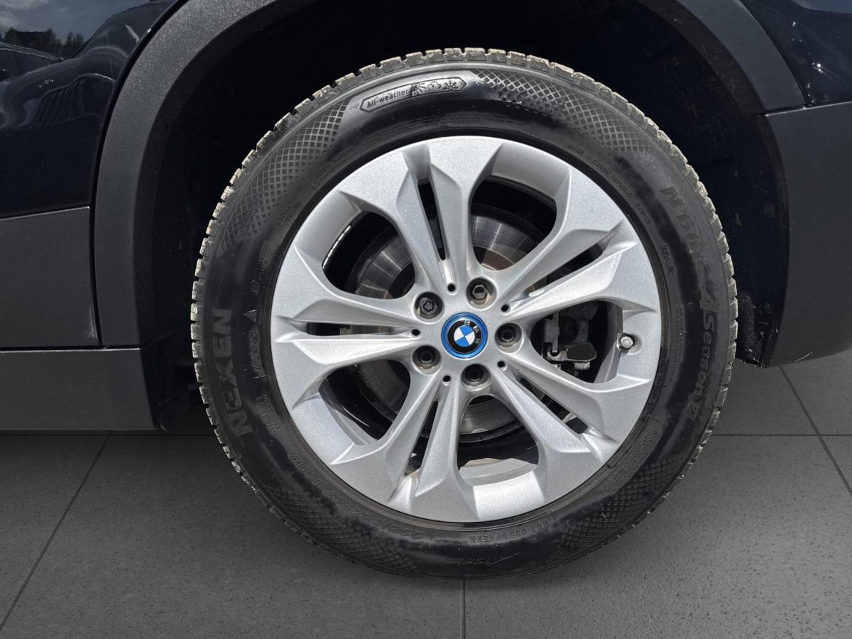 Originalaufnahme des Fahrzeugs Originalaufnahme des Fahrzeugs