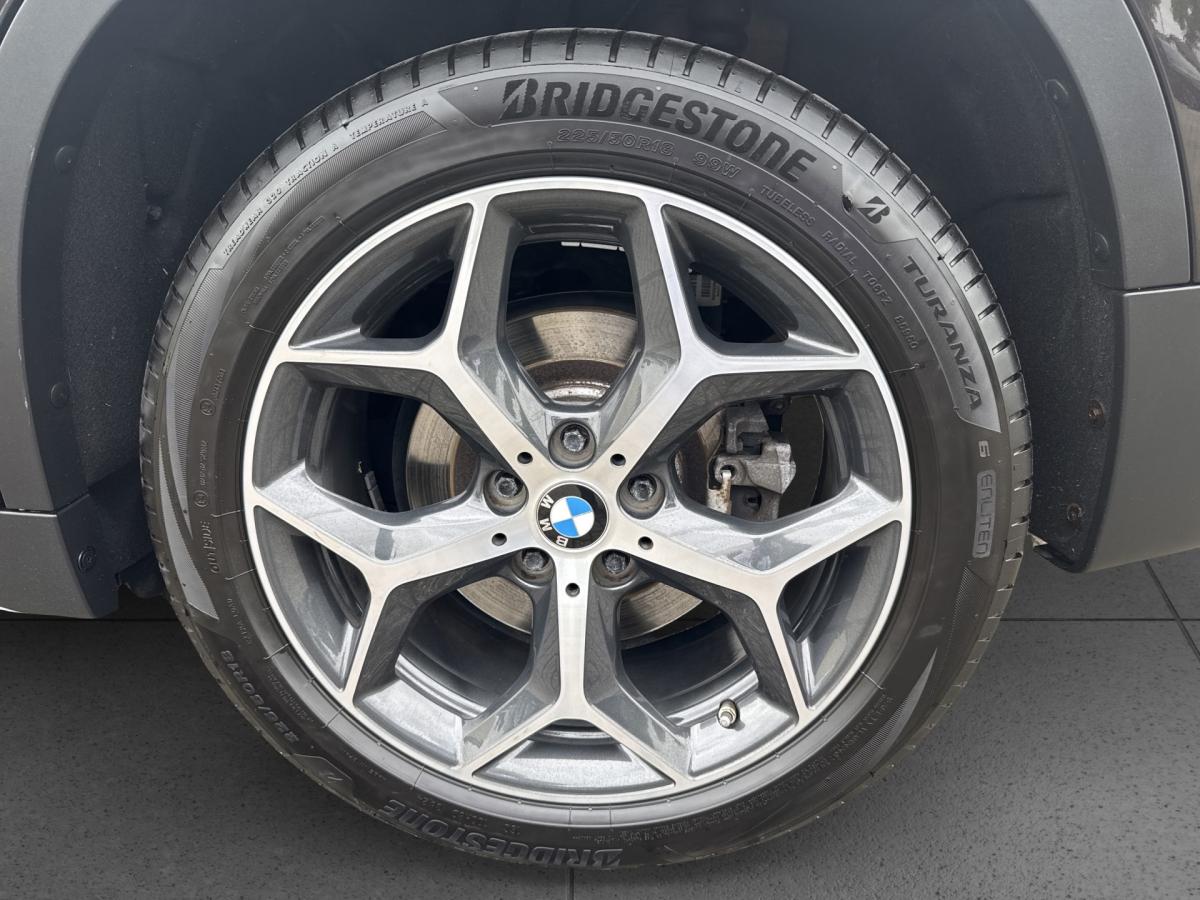 Originalaufnahme des Fahrzeugs Originalaufnahme des Fahrzeugs