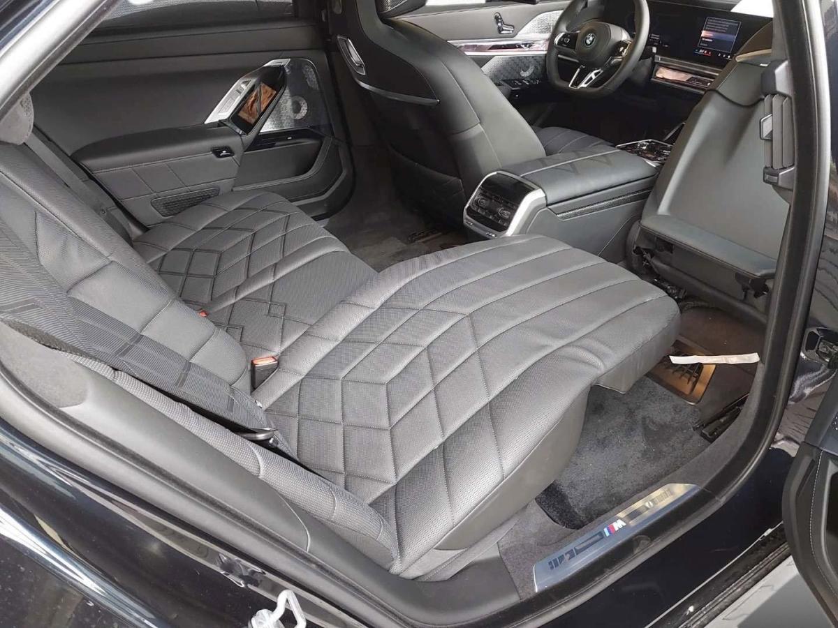 Originalaufnahme des Fahrzeugs Originalaufnahme des Fahrzeugs