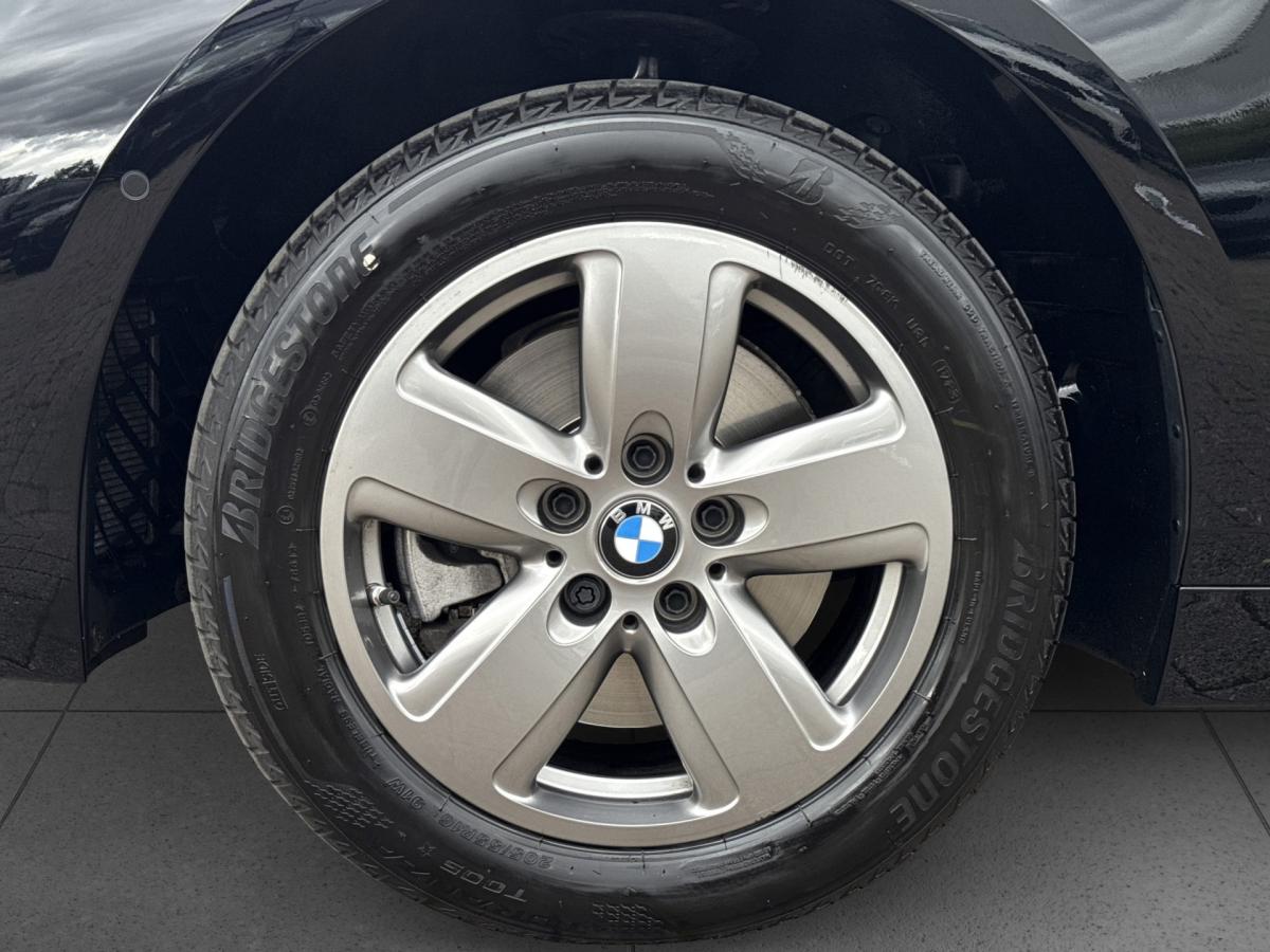 Originalaufnahme des Fahrzeugs Originalaufnahme des Fahrzeugs