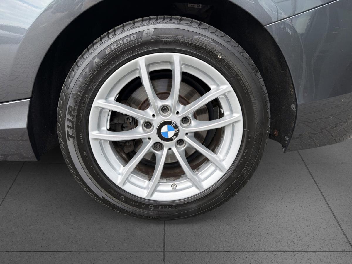 Originalaufnahme des Fahrzeugs Originalaufnahme des Fahrzeugs