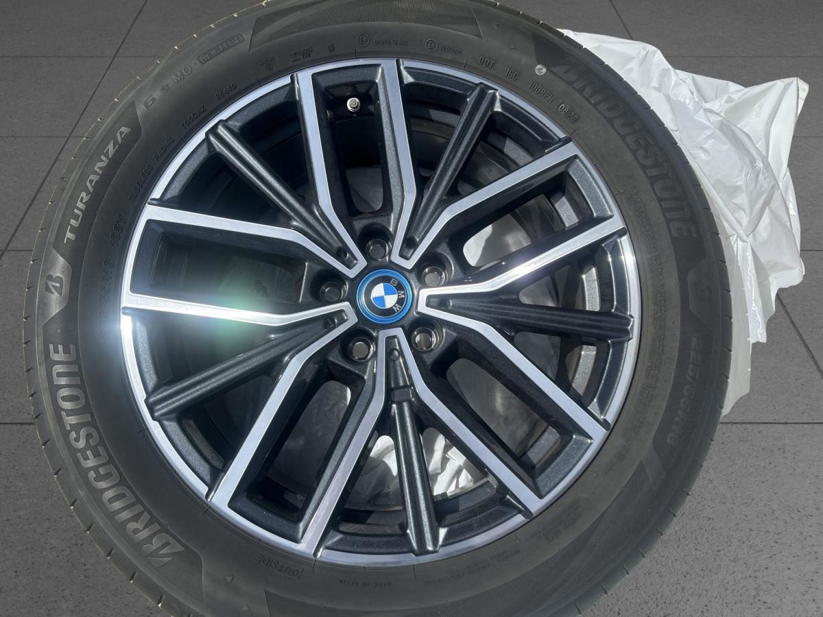 Originalaufnahme des Fahrzeugs Originalaufnahme des Fahrzeugs
