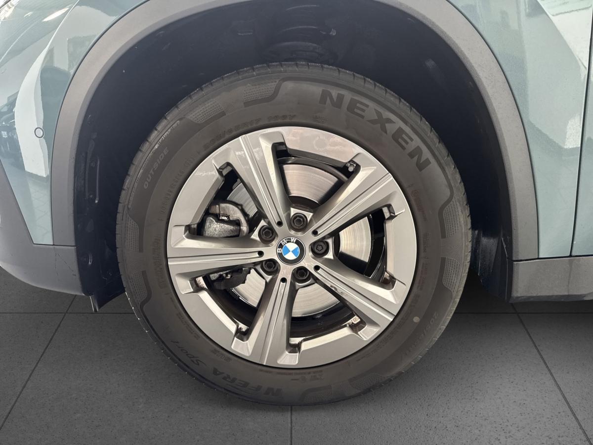 Originalaufnahme des Fahrzeugs Originalaufnahme des Fahrzeugs