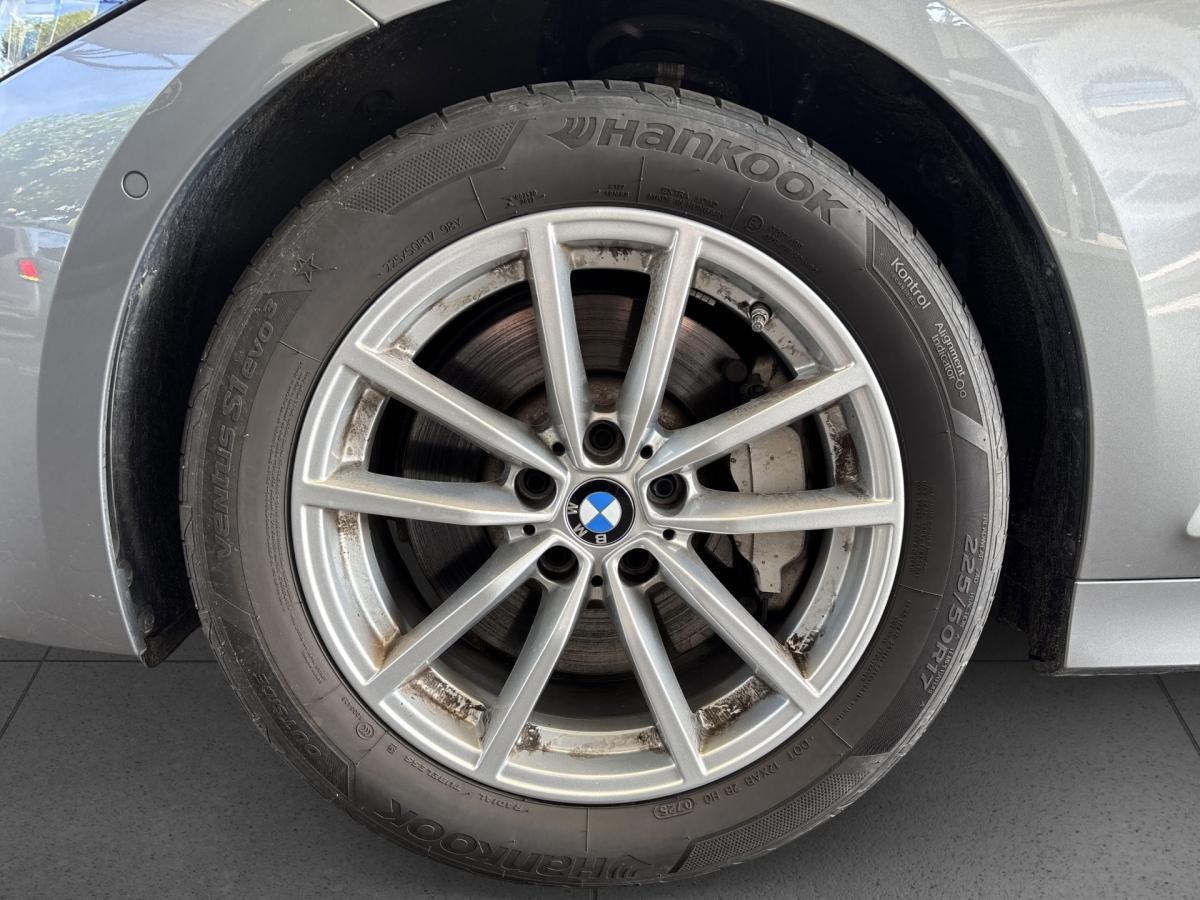 Originalaufnahme des Fahrzeugs Originalaufnahme des Fahrzeugs
