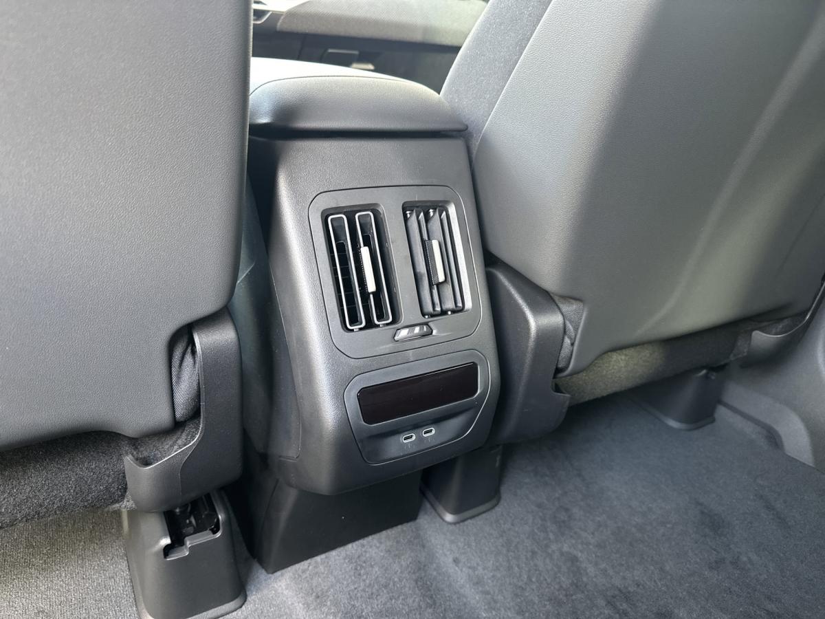 Originalaufnahme des Fahrzeugs Originalaufnahme des Fahrzeugs