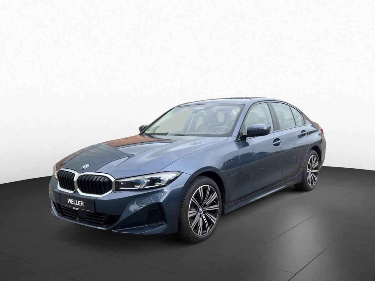 BMW 330e xDrive Limousine Originalaufnahme BMW 330e xDrive Limousine Originalaufnahme