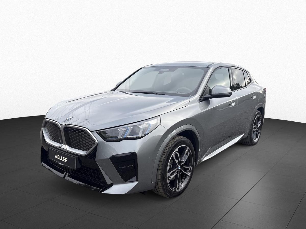 BMW iX2 xDrive30 Originalaufnahme