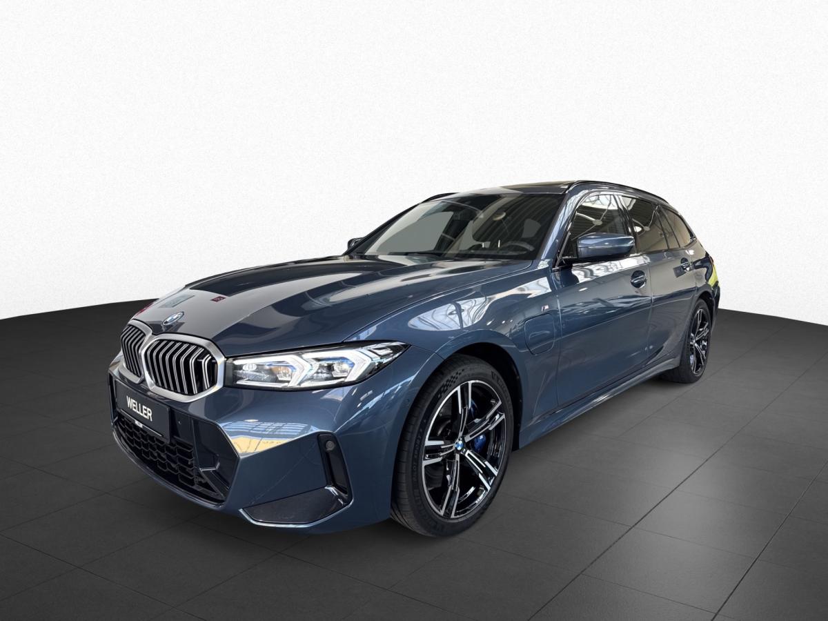 BMW 330e xDrive Touring Originalaufnahme BMW 330e xDrive Touring Originalaufnahme