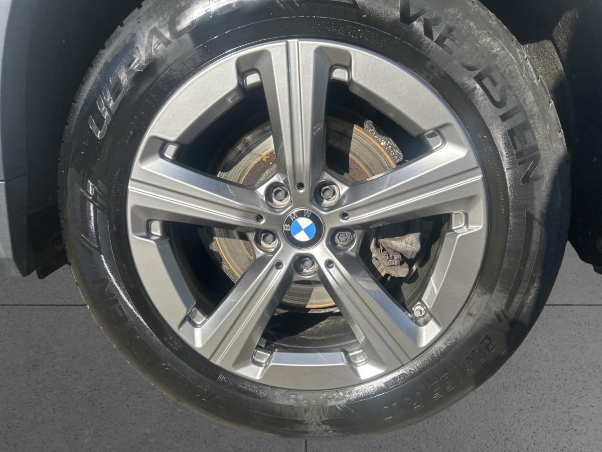 Originalaufnahme des Fahrzeugs Originalaufnahme des Fahrzeugs