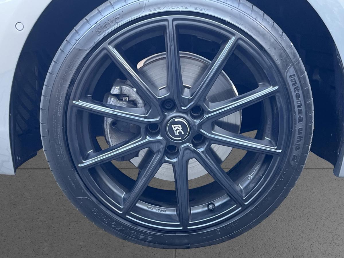 Originalaufnahme des Fahrzeugs Originalaufnahme des Fahrzeugs