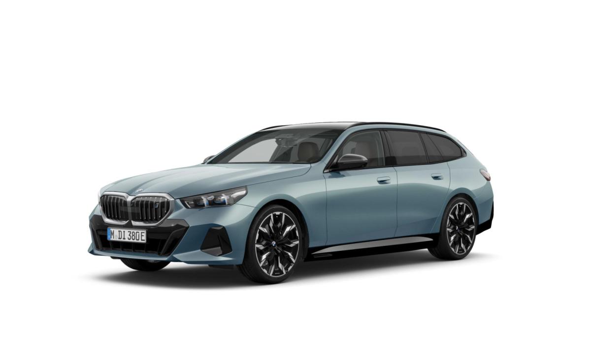 BMW i5 xDrive40 Touring Originalaufnahme