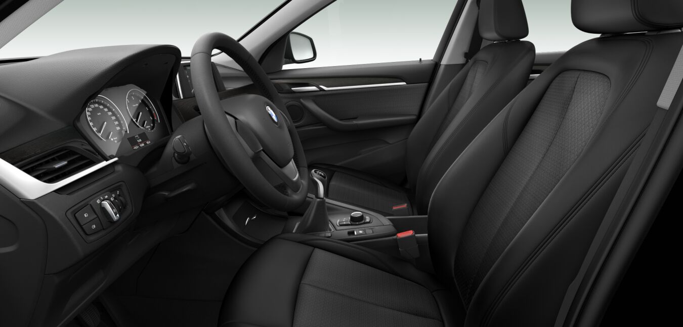 BMW BMW X im Innenraum seitlich