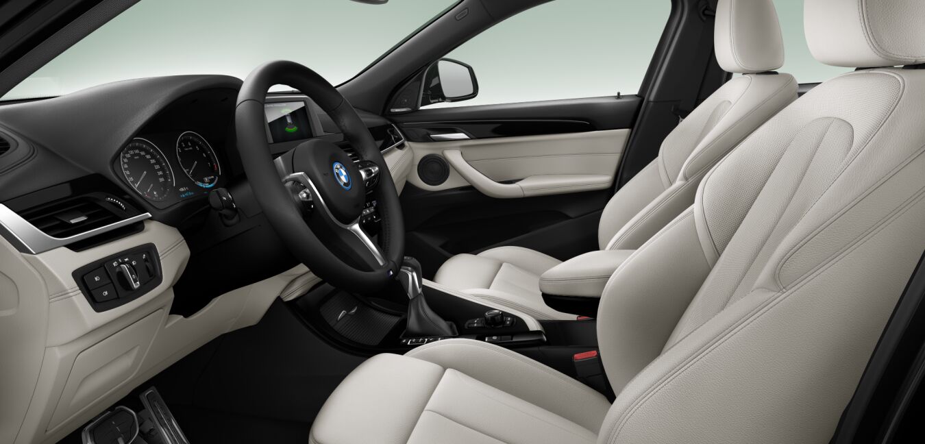 BMW BMW X im Innenraum seitlich