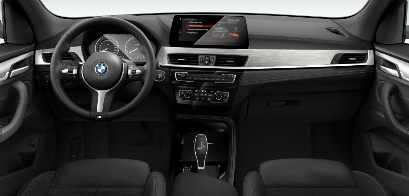 BMW BMW X im Innenraum von vorne