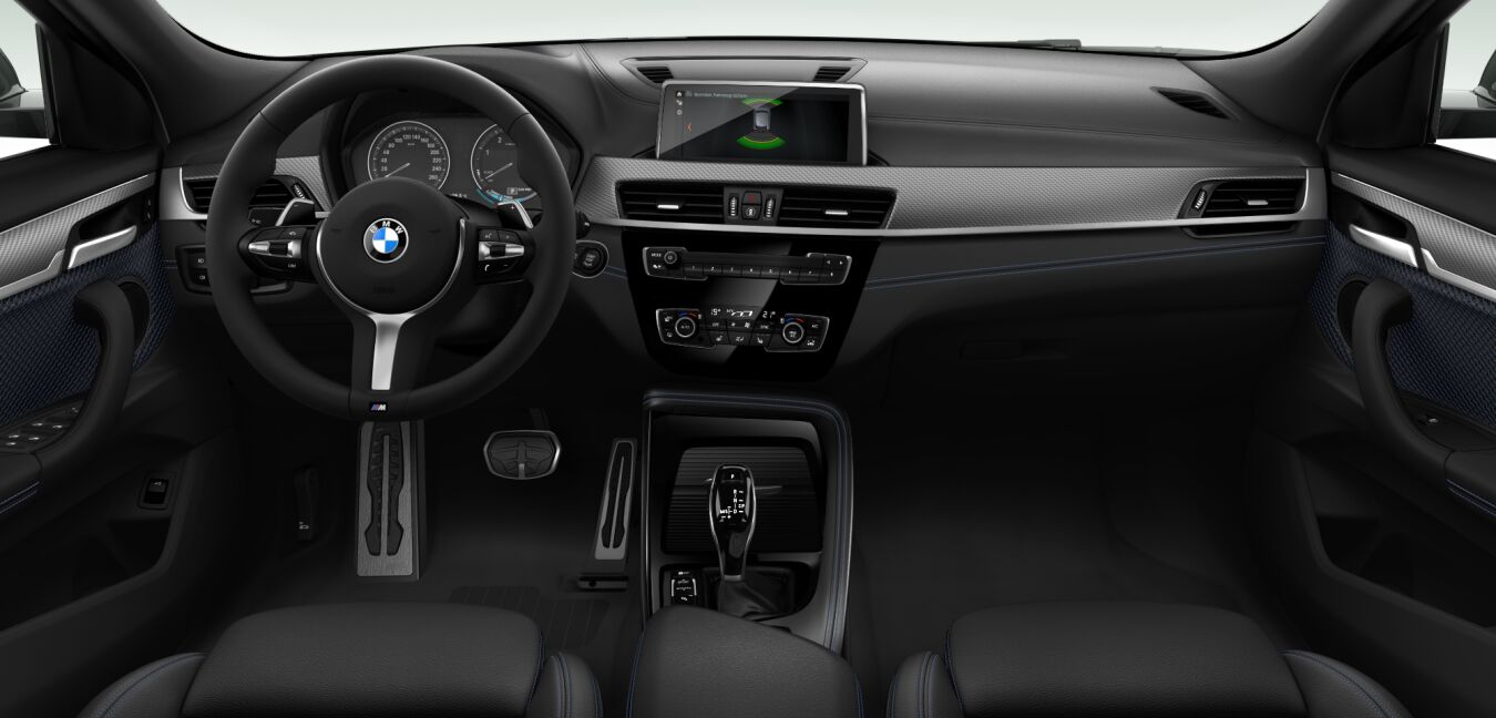 BMW BMW X im Innenraum von vorne