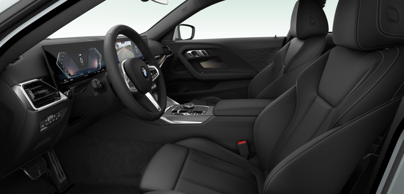 BMW BMW 2er im Innenraum seitlich BMW BMW 2er im Innenraum seitlich