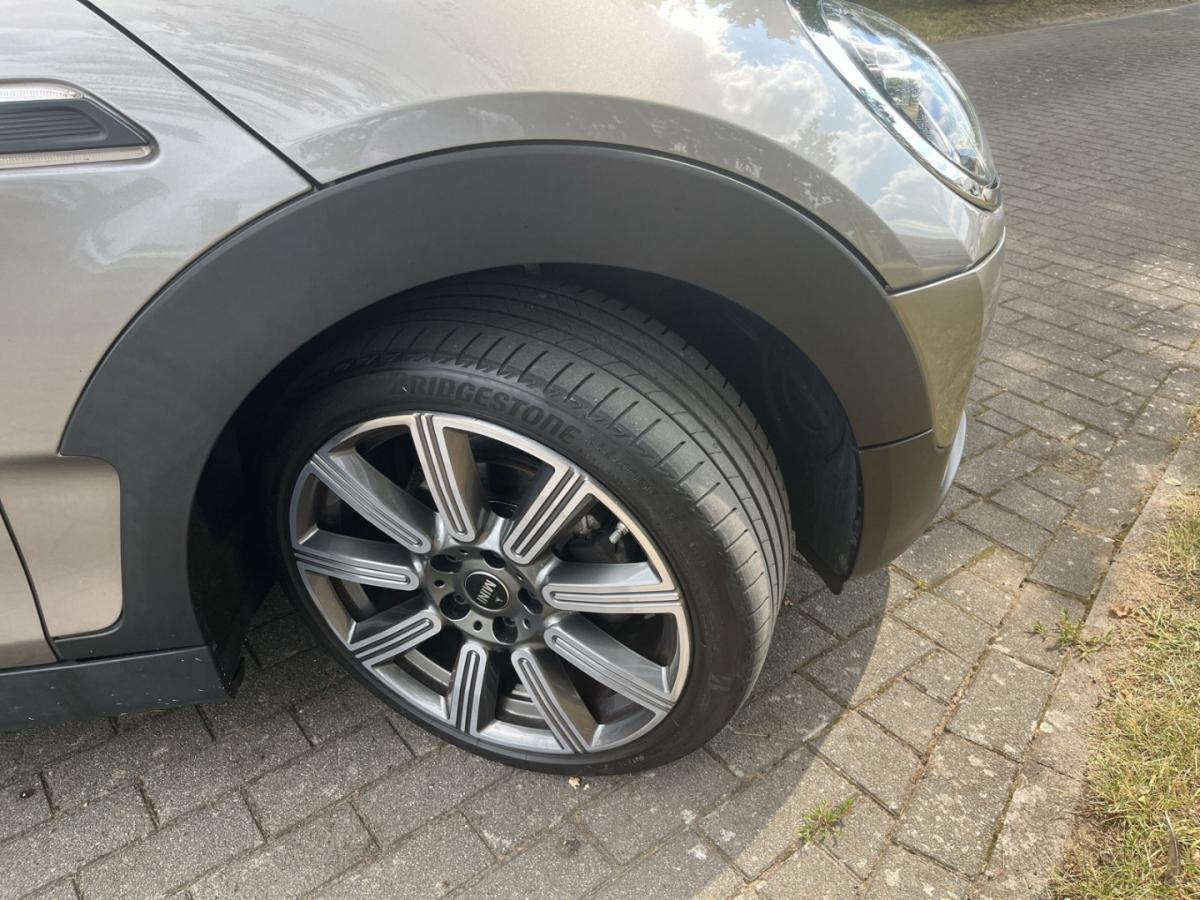 Originalaufnahme des Fahrzeugs Originalaufnahme des Fahrzeugs