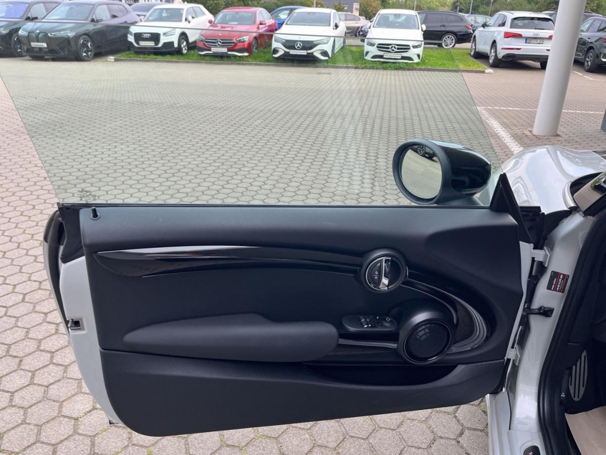 Originalaufnahme des Fahrzeugs Originalaufnahme des Fahrzeugs