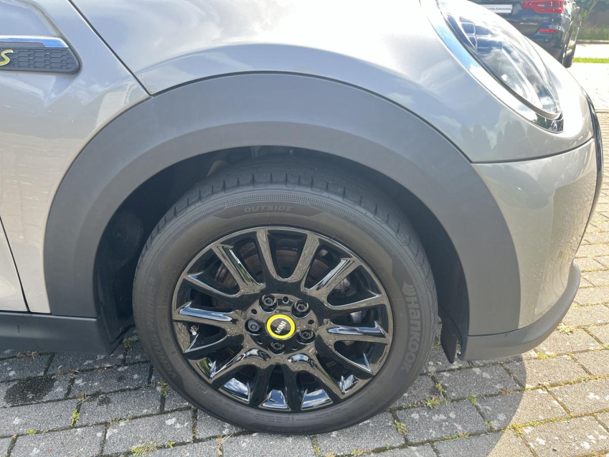 Originalaufnahme des Fahrzeugs