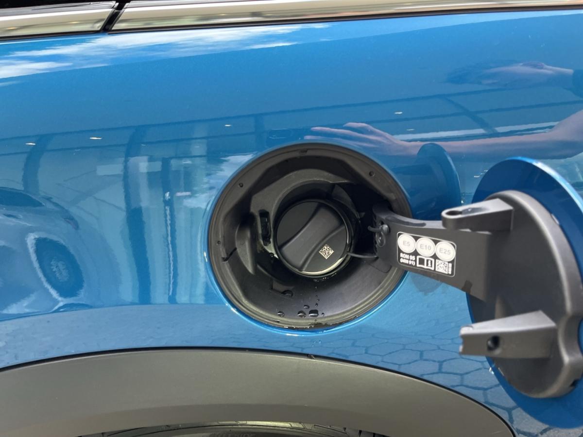Originalaufnahme des Fahrzeugs Originalaufnahme des Fahrzeugs